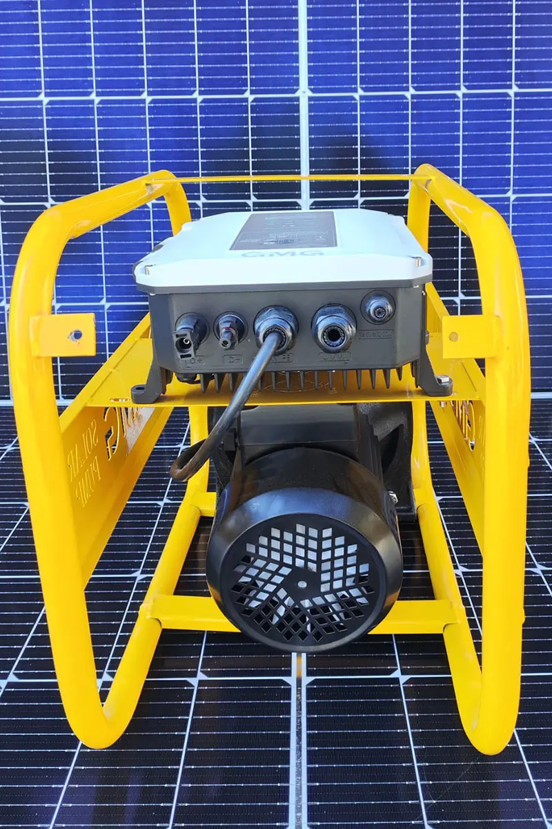 110 Volt - 400 Volt Arası Çalışabilen 2200 Watt Maks. 28 Metre 75 Ton Serisi Sürücülü Şamandıralı Üçlük Çıkışlı Salyangoz Su Pompası-detail