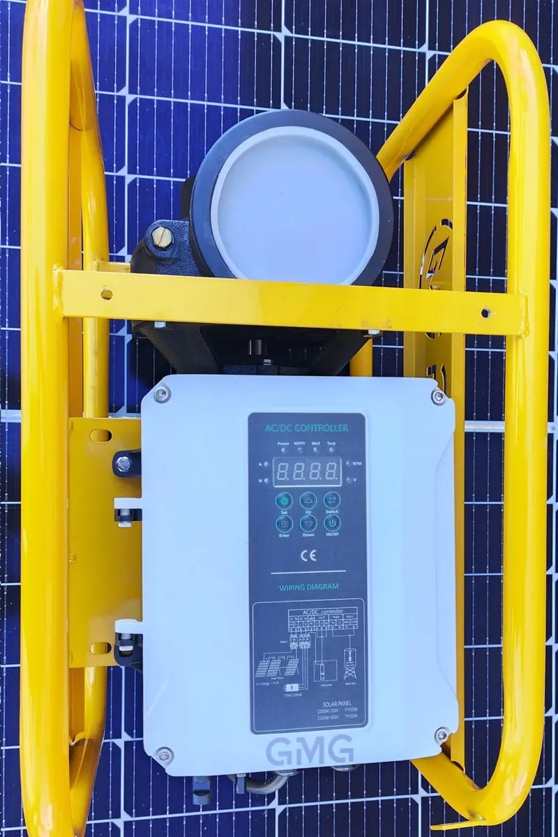 110 Volt - 400 Volt Arası Çalışabilen 2200 Watt Maks. 28 Metre 75 Ton Serisi Sürücülü Şamandıralı Üçlük Çıkışlı Salyangoz Su Pompası-detail