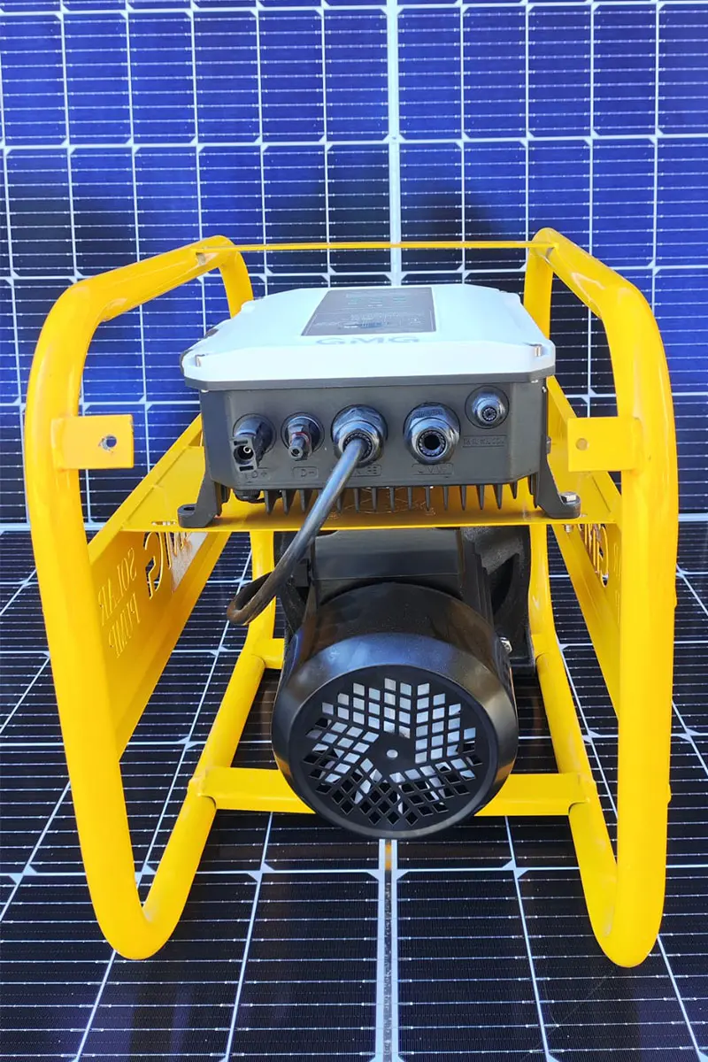 110 Volt - 400 Volt Arası Çalışabilen 2500 Watt Maks. 25 Metre 90 Ton Serisi Sürücülü Şamandıralı Dörtlük Çıkış Salyangoz Su Pompası-detail