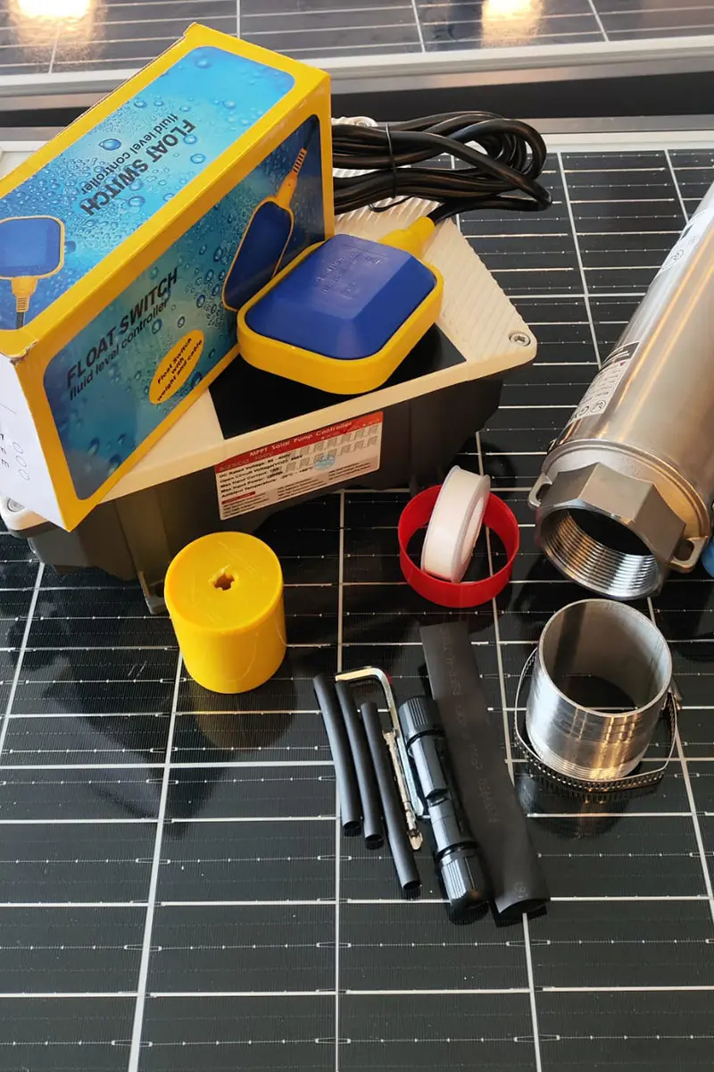 300 Volt 2200 Watt Maks 110 Metre 13 Ton Serisi 4 Inç Fanlı Sürücülü Su Bittiğinde Durma Özelliğine Sahip Şamandıralı Dc Dalgıç Pompa-detail