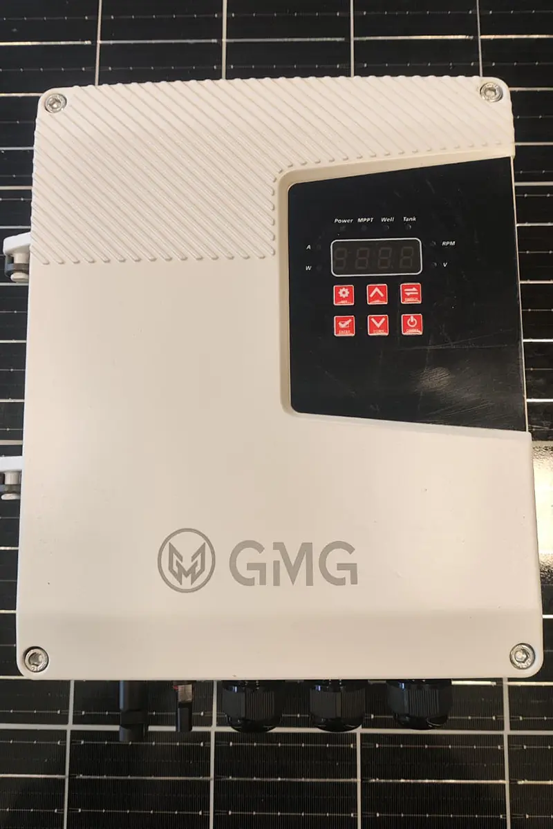 380 Volt 2500 Watt Maks 148 Metre 9 Ton Serisi 4 Inch Fanlı Sürücülü Ve Şebeke Destekli Su Bittiğinde Durma Özelliğine Sahip Şamandıralı Dc Dalgıç Pompa-detail