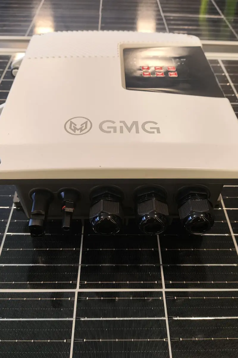 380 Volt 2500 Watt Maks 148 Metre 9 Ton Serisi 4 Inch Fanlı Sürücülü Ve Şebeke Destekli Su Bittiğinde Durma Özelliğine Sahip Şamandıralı Dc Dalgıç Pompa-detail