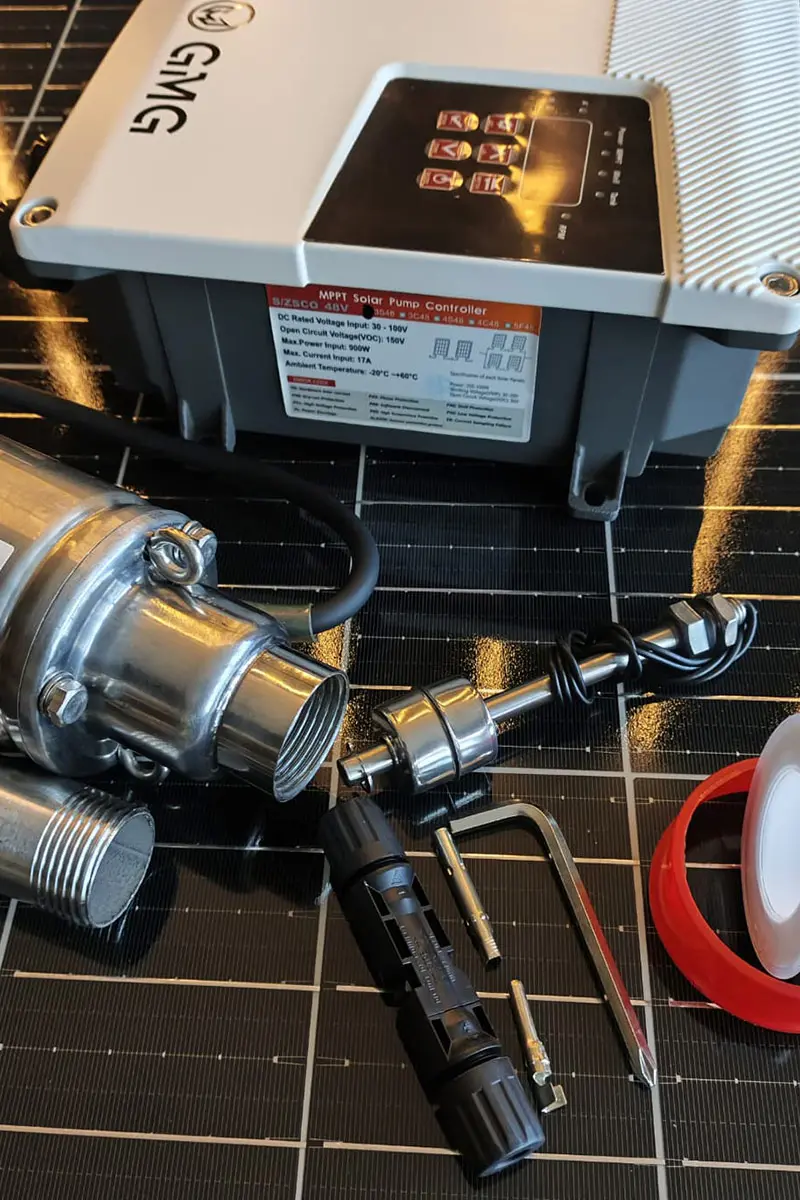 72 Volt 950 Watt Maks 145 Metre 2 Ton Serisi 3 Inch Helezonlu Sürücülü Su Bittiğinde Otomatik Durma Özelliğine Sahip Dc Dalgıç Pompa-detail